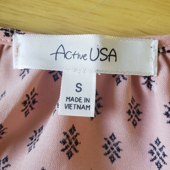 Peasant Blouse, Peach Print, Size S, Active USA, Bow Tie Detail - Picture 6 of 7